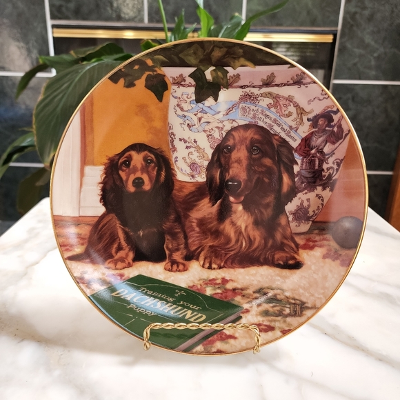 Limited Edition Danbury Mint Dachshund Collection by Christopher Nick - Picture 4 of 4